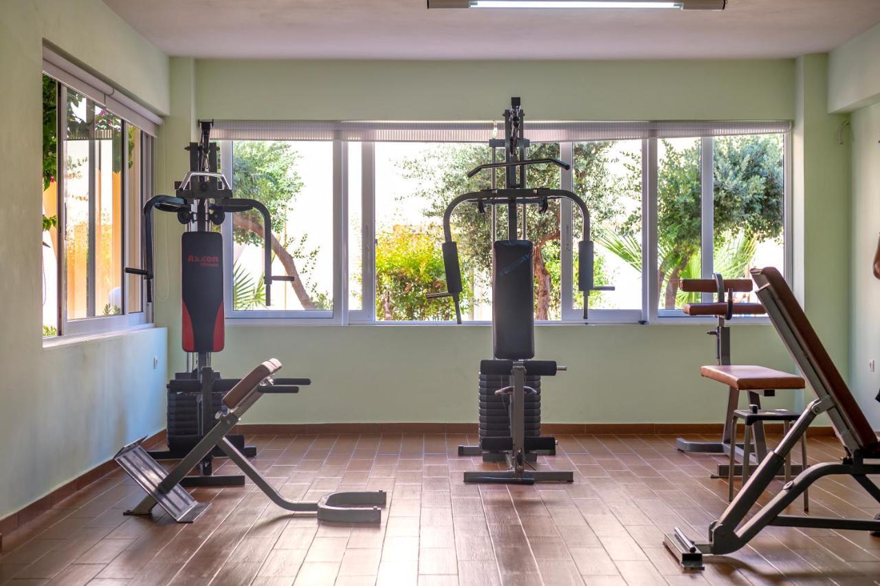 Eurohotel Theo Hotel Agia Marina Екстериор снимка