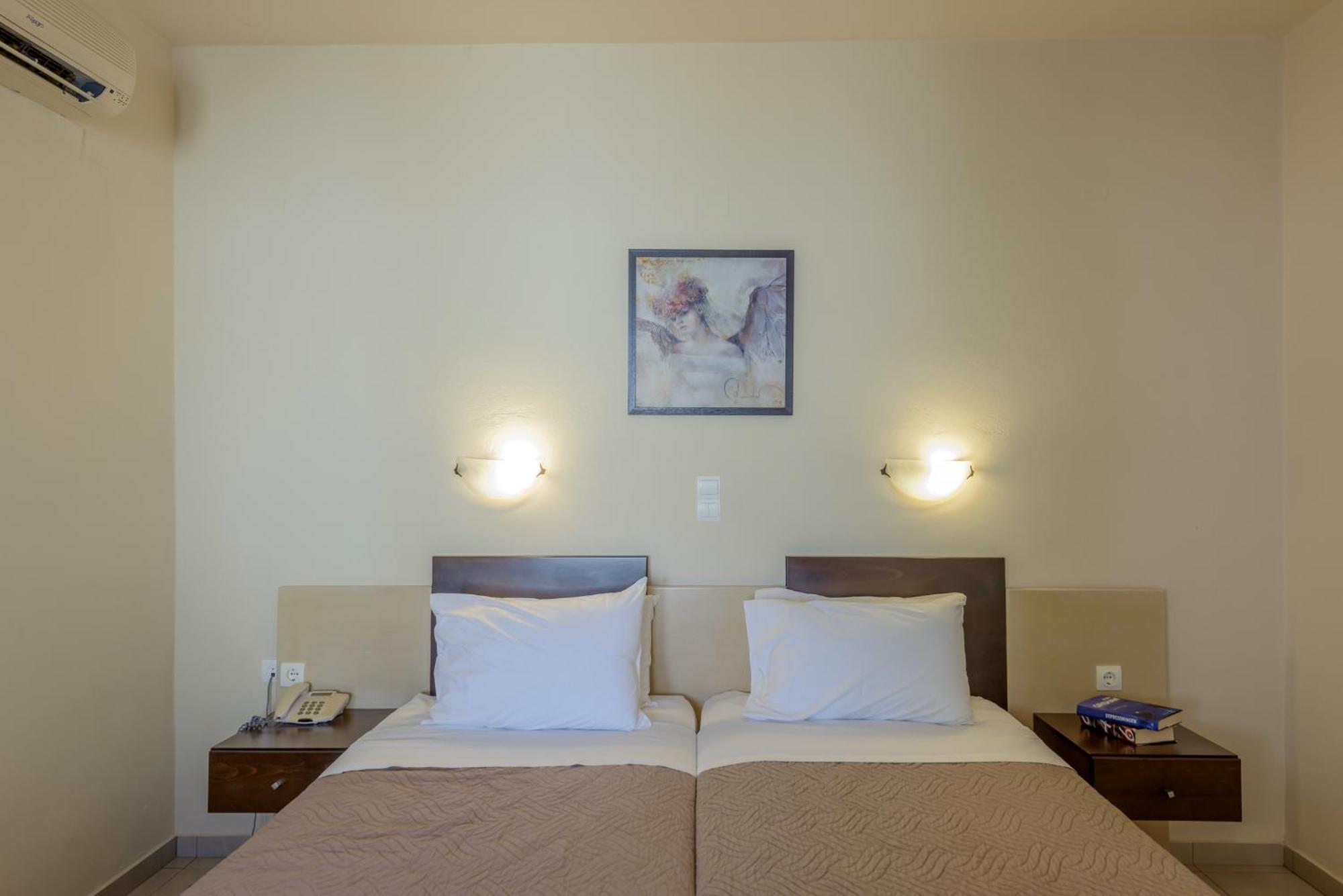 Eurohotel Theo Hotel Agia Marina Екстериор снимка